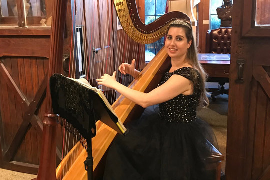 Chelsea Panos (Harpist)