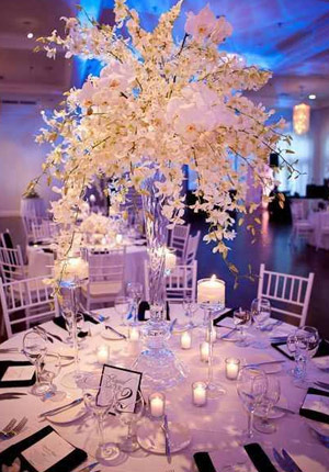 Floral Arrangement Services - Lamar Wedding Center
